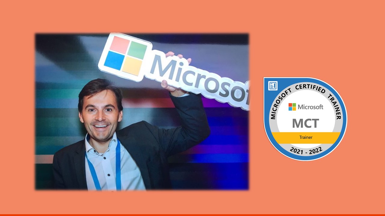 Thomas Maier mit dem neuesten Logo des MCT-Programms von Microsoft.